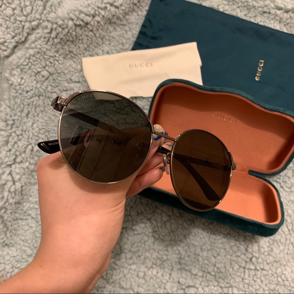 Gucci sunglasses - Picture 2 of 4